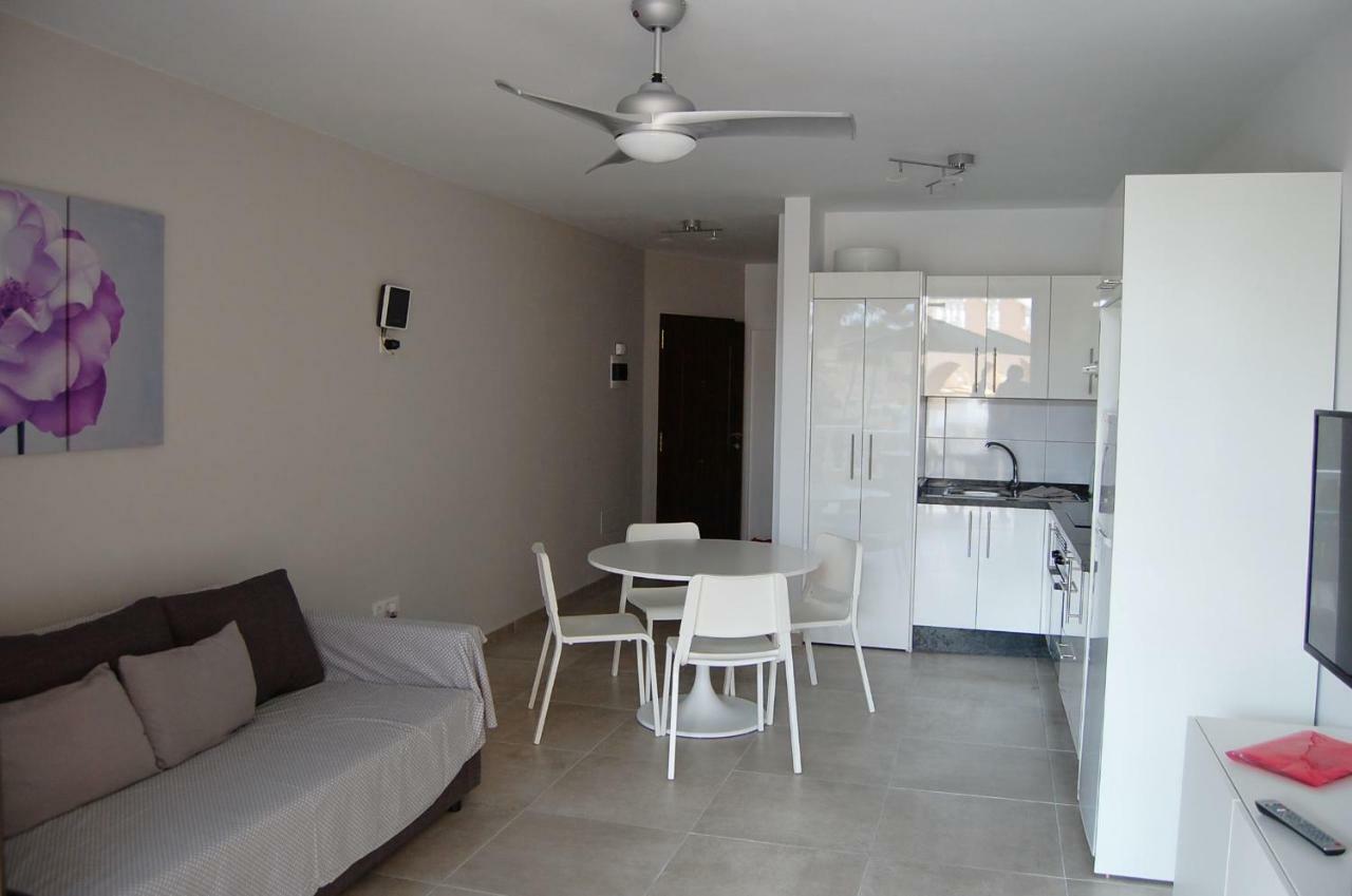 Paradise Court Americas Wifi Pool 25 * Costa Adeje (Tenerife)